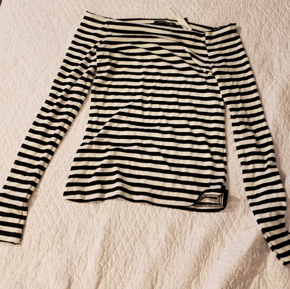Off the shoulder long sleeve striped top